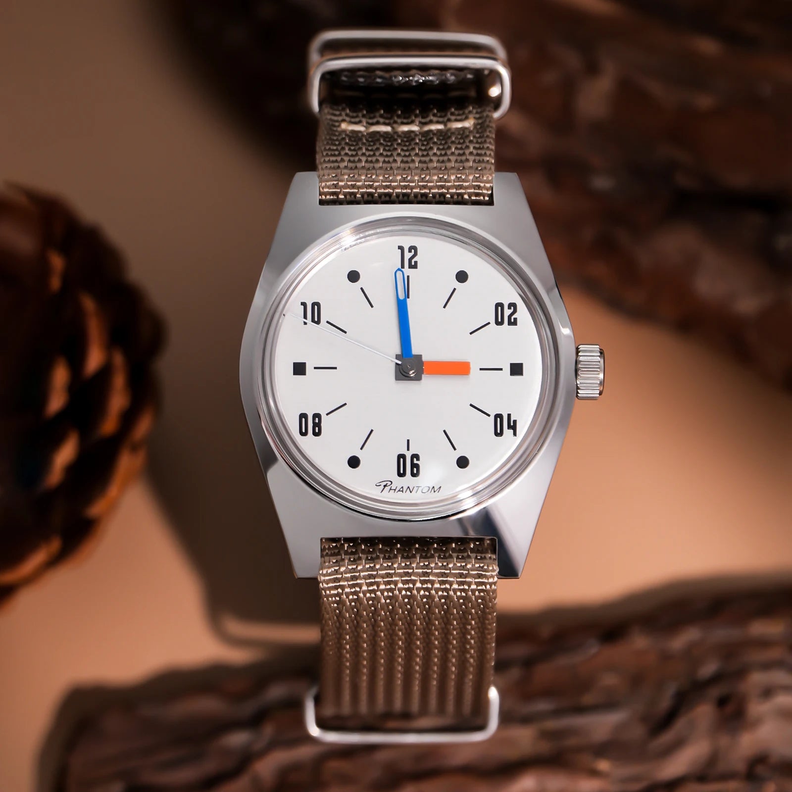 vastara 7120 hand wind 36mm retro business - business unisex watch with stainless steel in white stainless steel (USA)