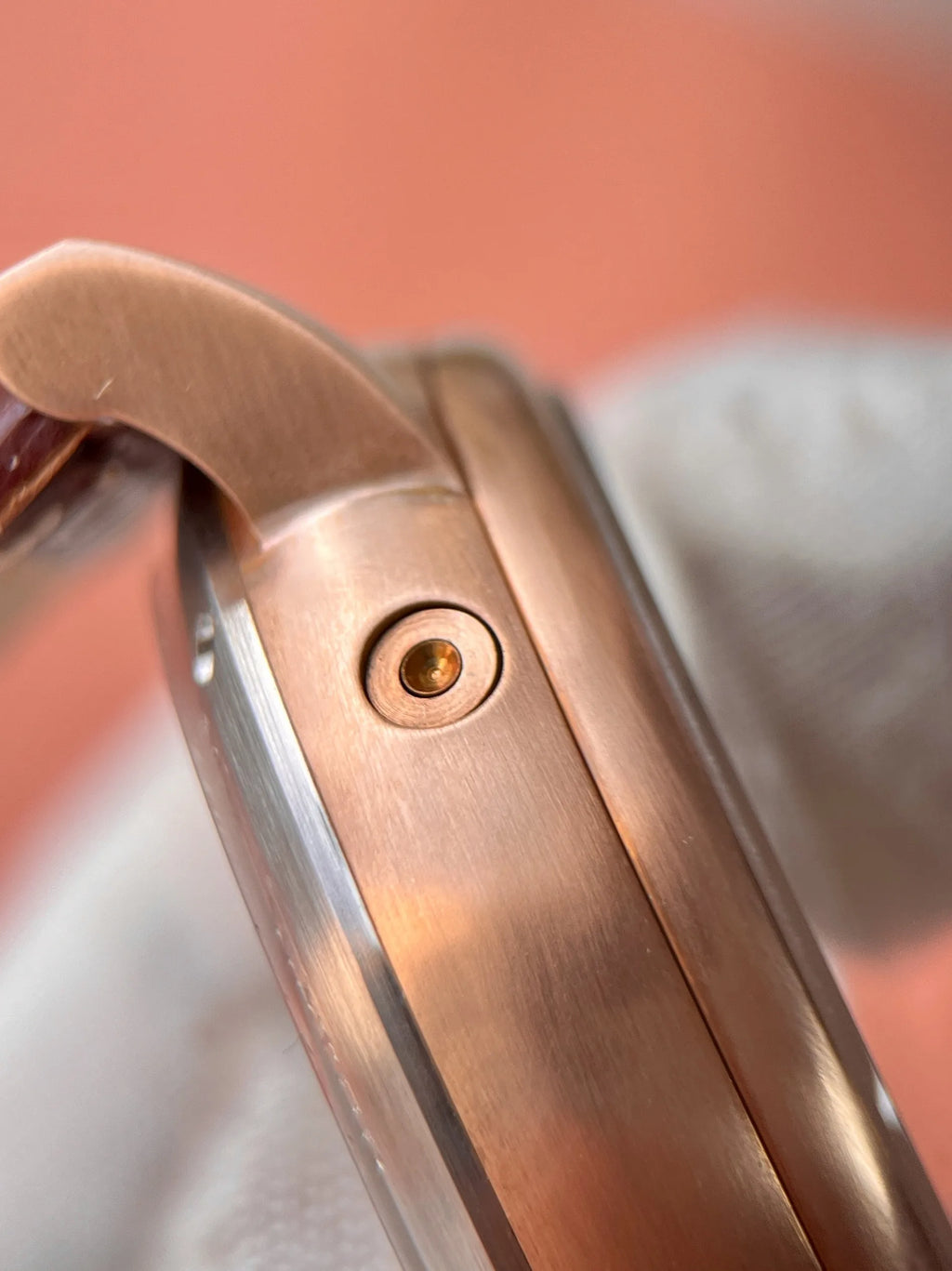 vastara sapphire retro bronze shell moon phase s - genuine leather design watch 5 - classic unisex timepiece with stainless