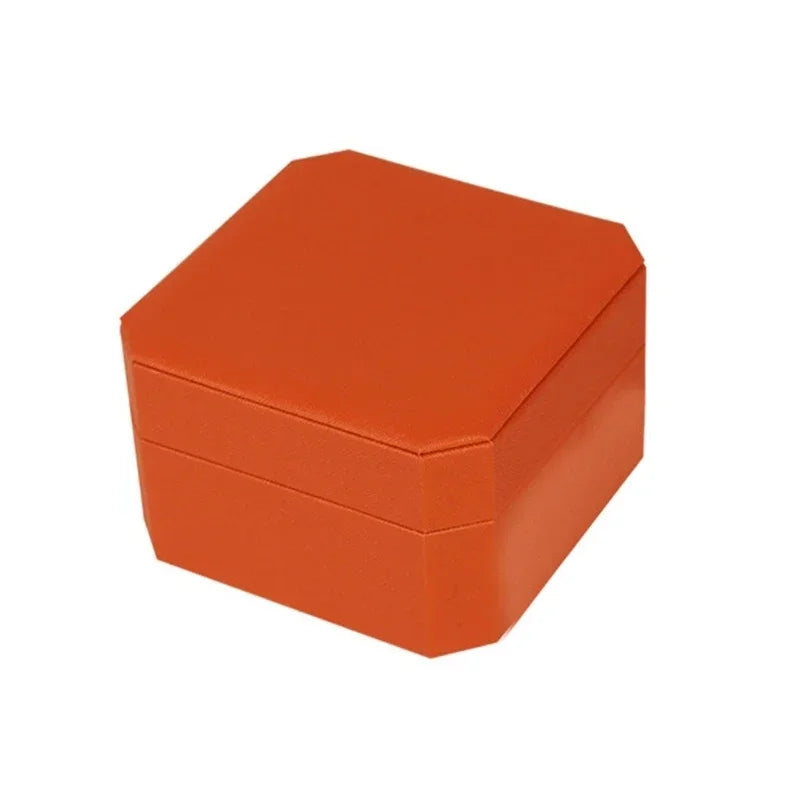 Vastara Vintage Leather Case Watch Vastara - Product Image 19