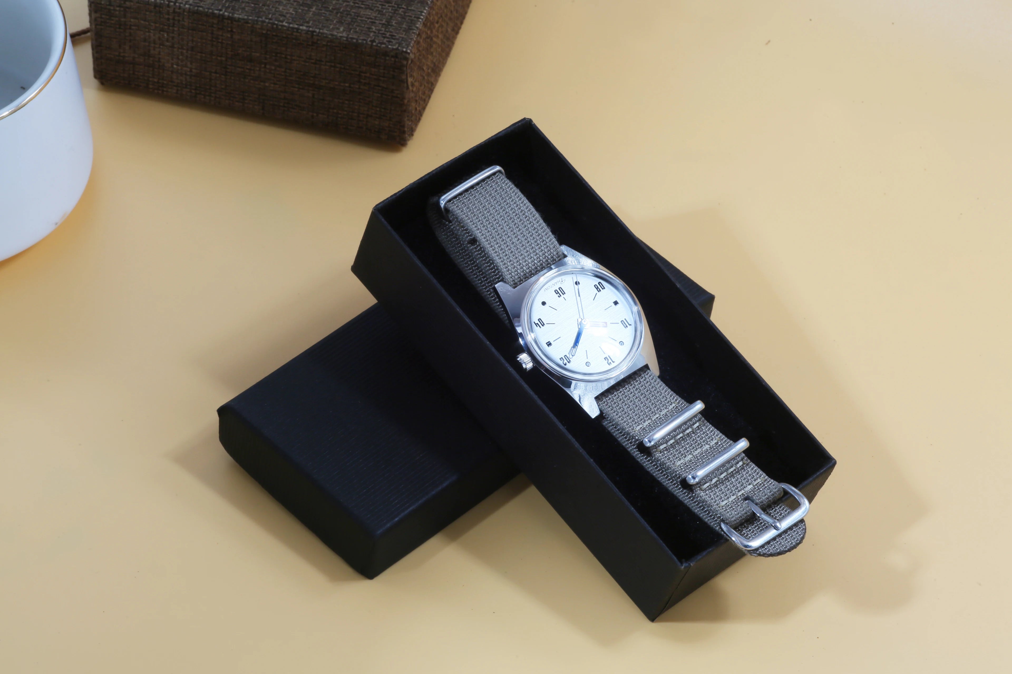 vastara 7120 hand wind 36mm retro business watch 14 - business unisex timepiece with stainless steel (USA)