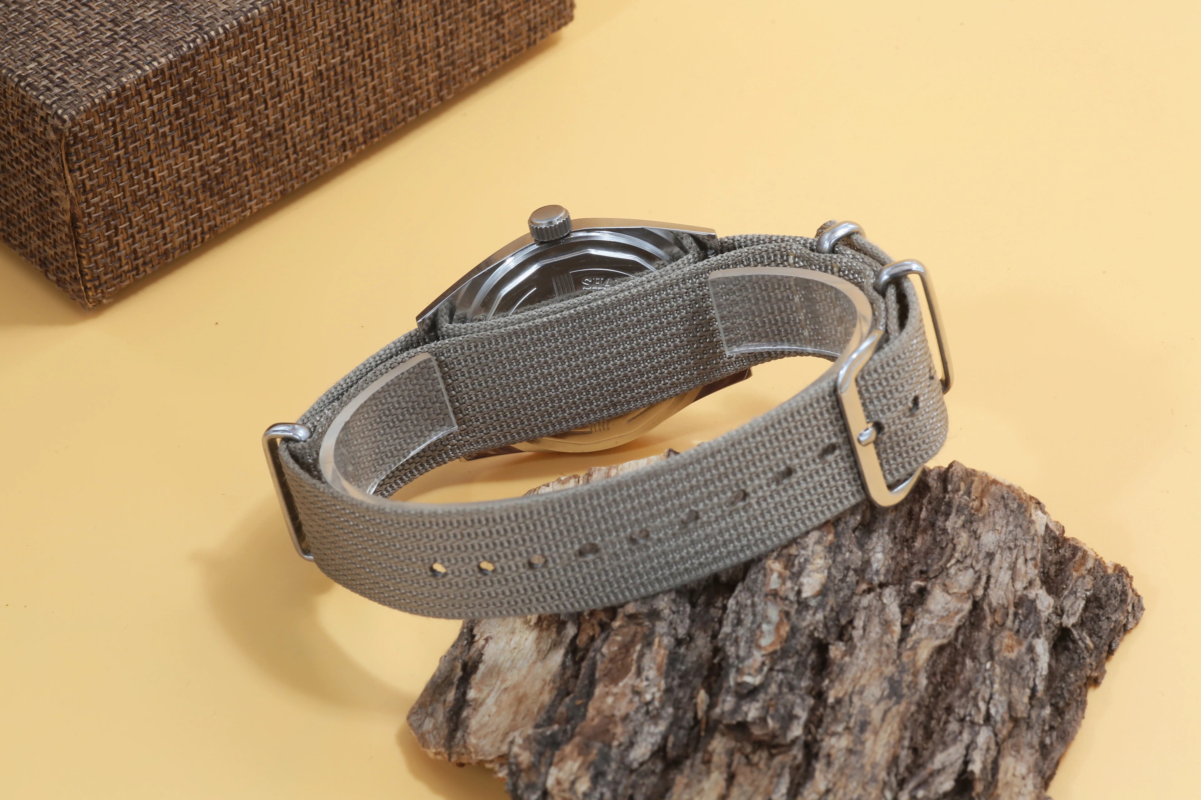 vastara 7120 hand wind 36mm retro business watch 13 - business unisex timepiece with stainless steel (USA)