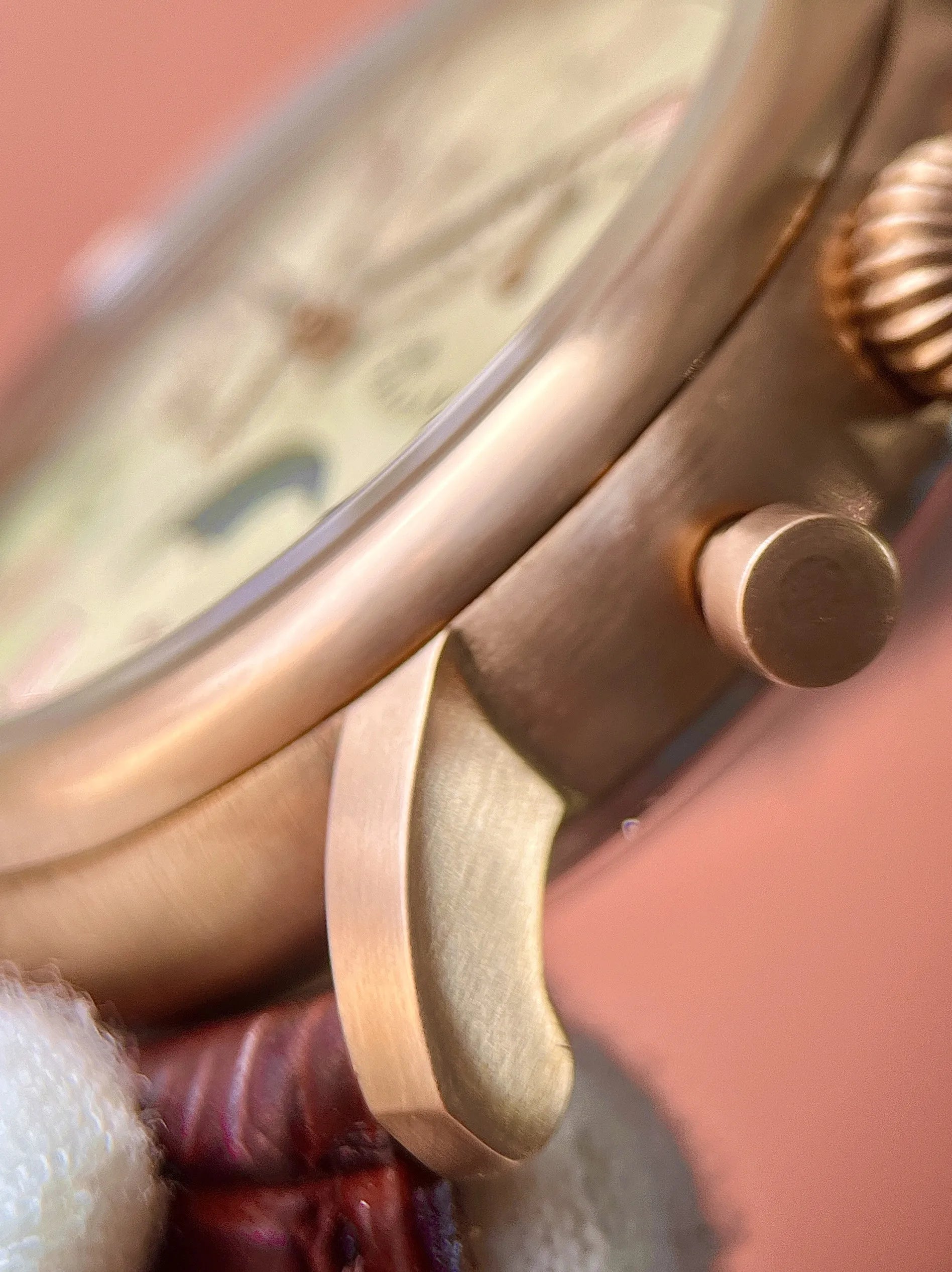 vastara sapphire retro bronze shell moon phase s - genuine leather design watch 6 - classic unisex timepiece with stainless