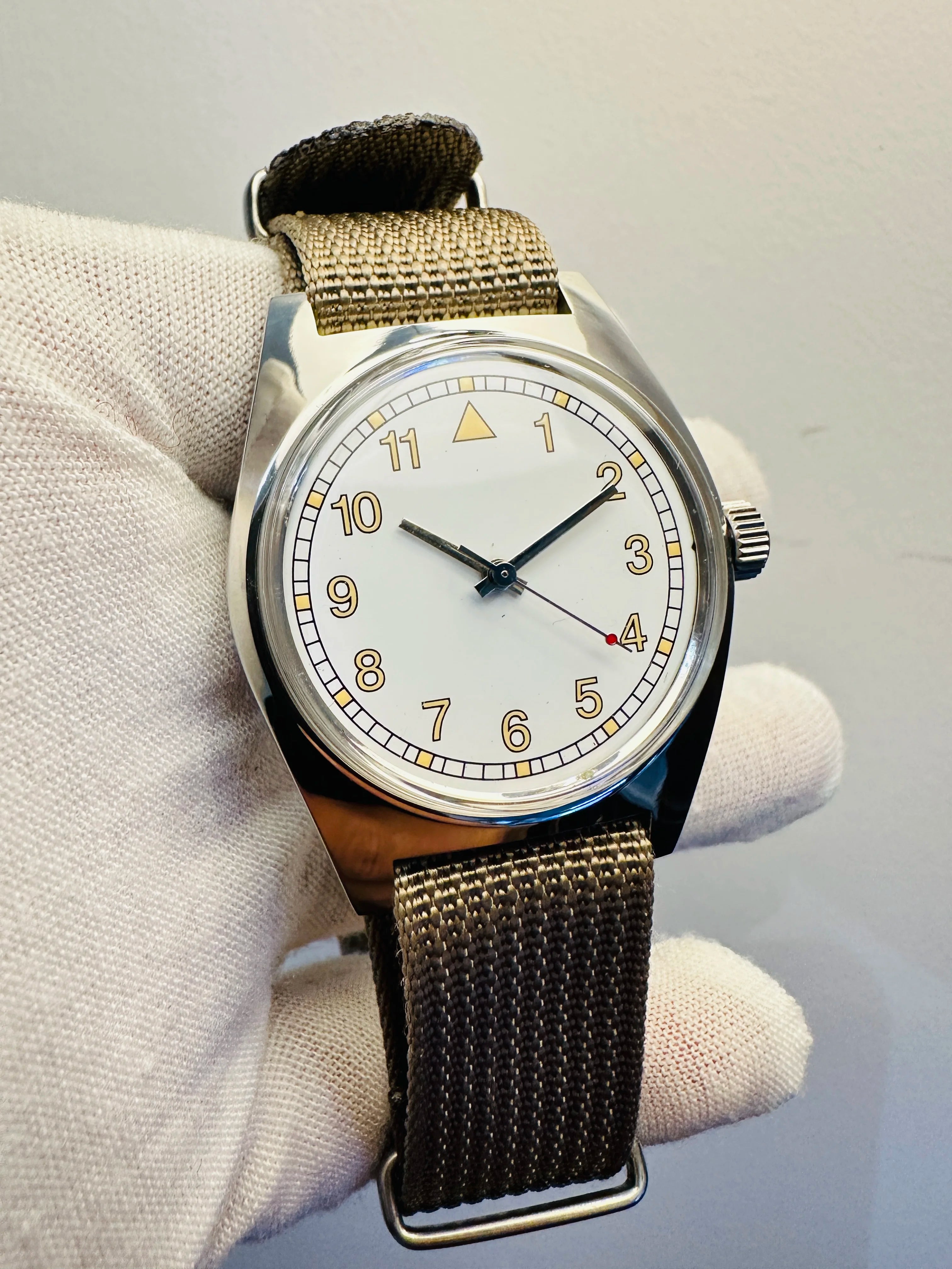 vastara 7120 hand wind 36mm retro business watch 23 - business unisex timepiece with stainless steel (USA)