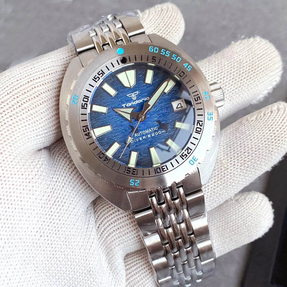 Tandorio mm Deep Blue Manta Ray Sapphire Crystal - Product Image 3