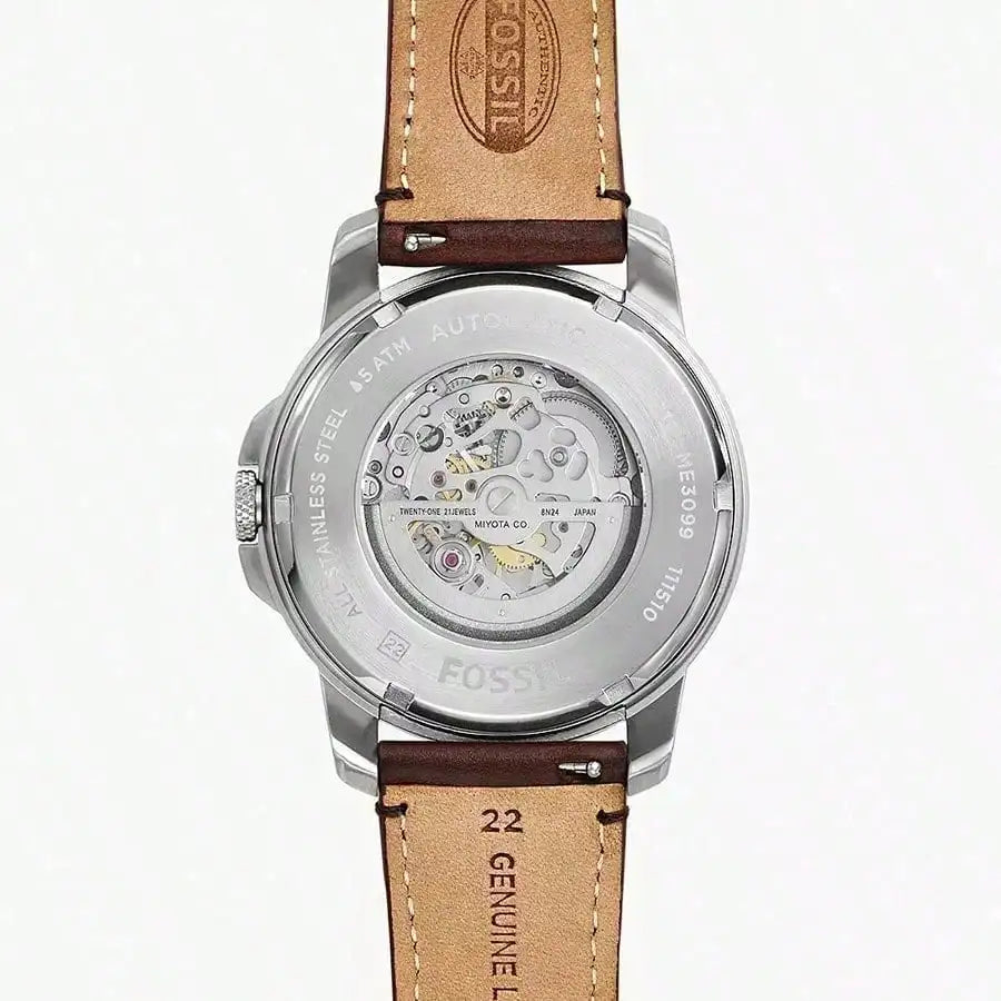 vastara - fossil man watches white dial and brown leather strap watch detail - quartz movement movement, stainless steel,