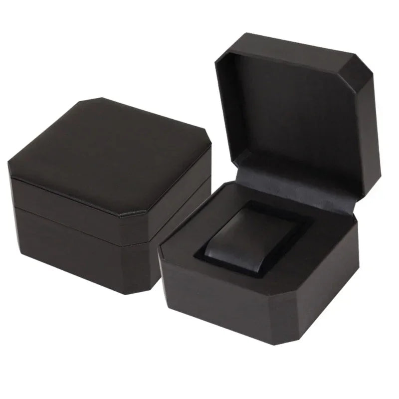 Vastara Vintage Leather Case Watch Vastara - Product Image 10